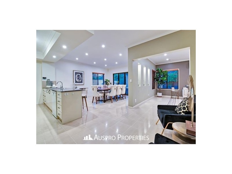 79 White Cedar Cct, Stretton QLD 4116