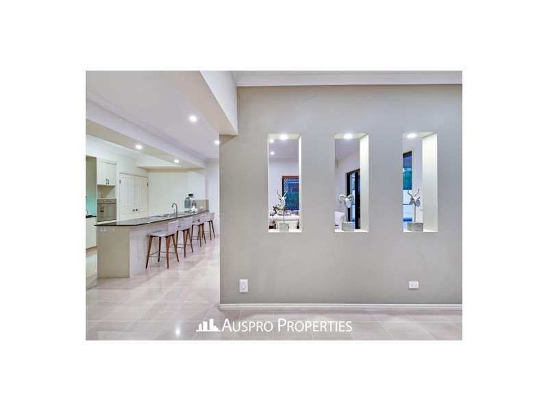 79 White Cedar Cct, Stretton QLD 4116