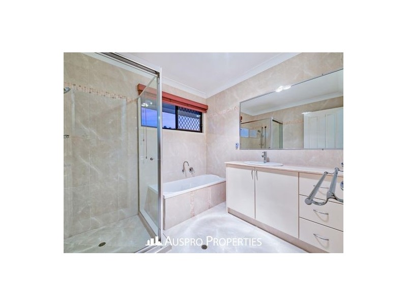 79 White Cedar Cct, Stretton QLD 4116