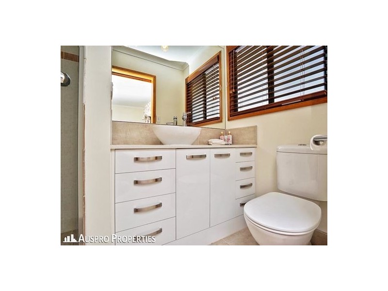 40 Pompadour St, Sunnybank Hills QLD 4109