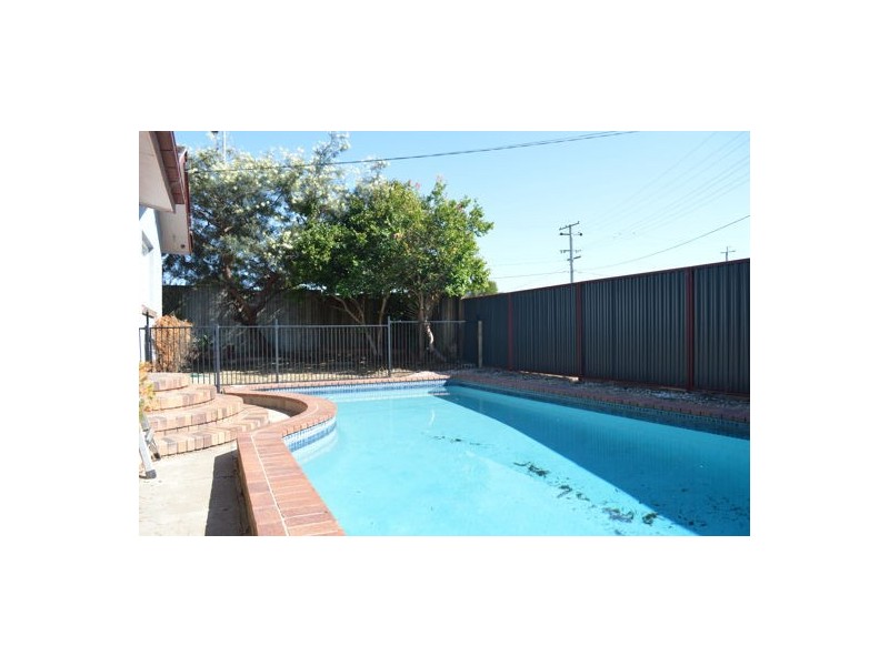 42 Lorinya St, Mansfield QLD 4122