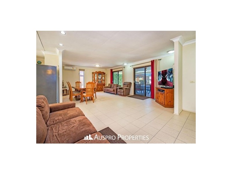 50 Greenmeadow Rd, Mansfield QLD 4122