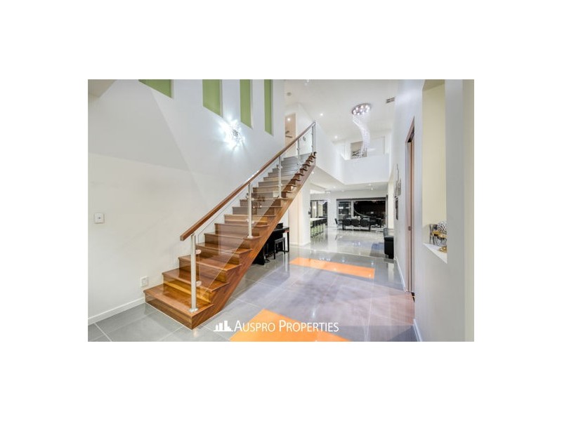 110 The Parkway, Stretton QLD 4116