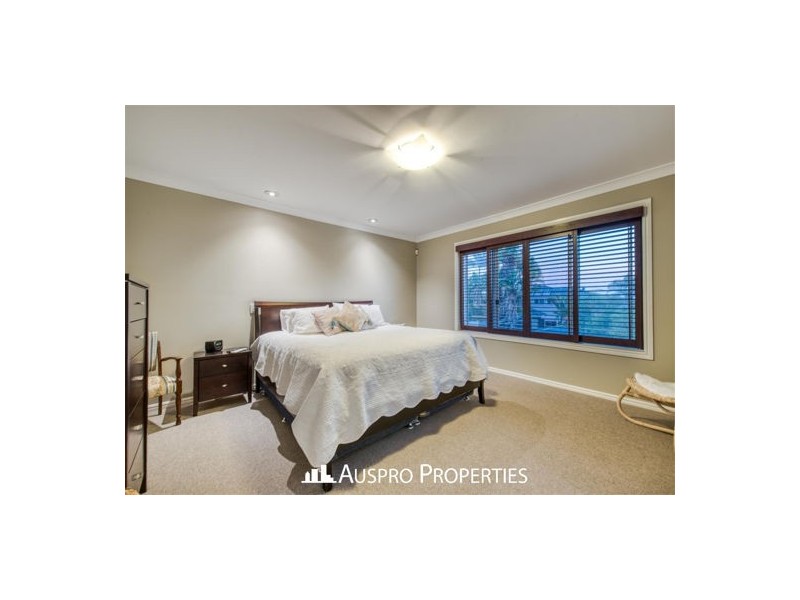 11 Cassia Pl, Stretton QLD 4116