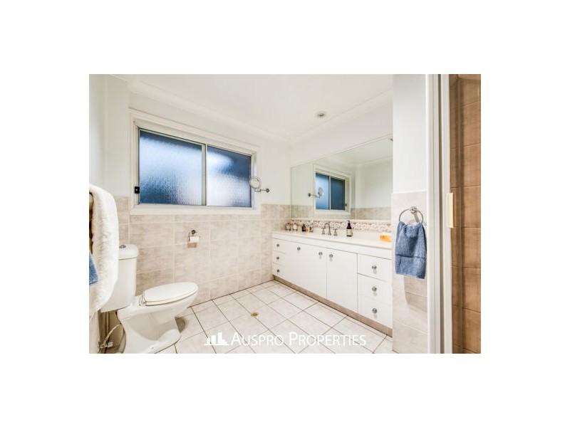 11 Cassia Pl, Stretton QLD 4116