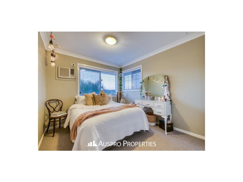 11 Cassia Pl, Stretton QLD 4116