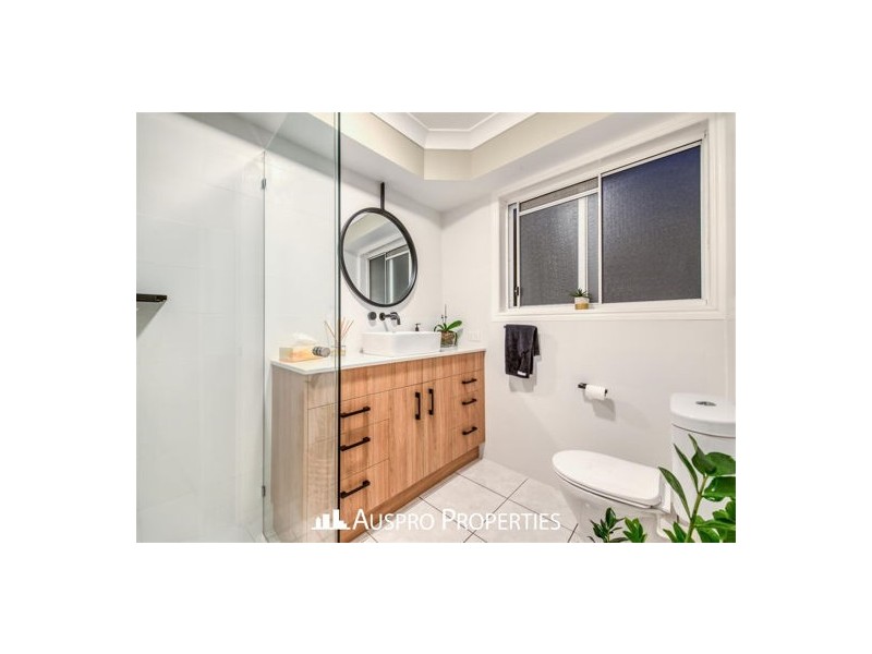 11 Cassia Pl, Stretton QLD 4116