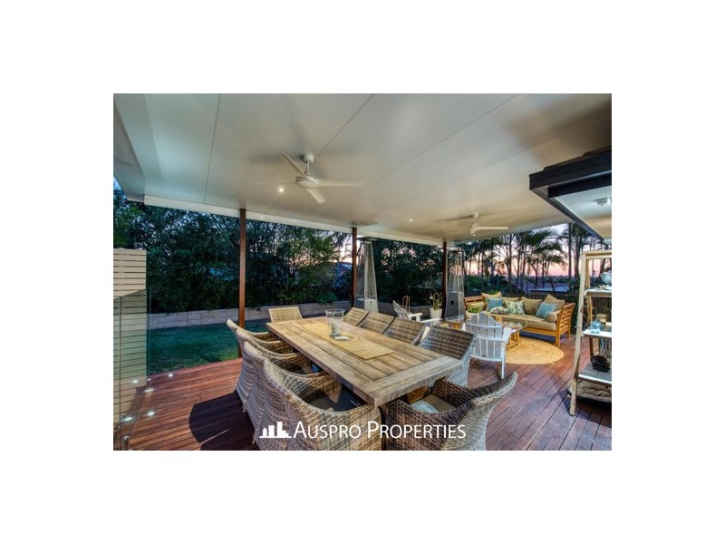 11 Cassia Pl, Stretton QLD 4116