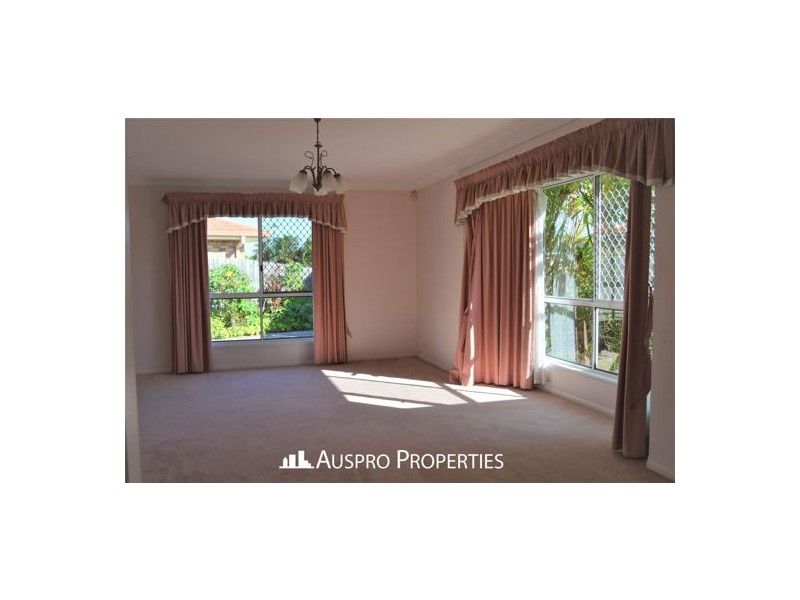 145 Ulinga Crescent, Parkinson QLD 4115