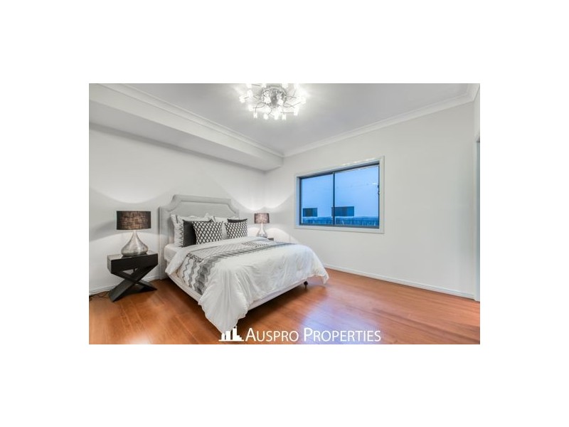 36 Hawthorn Circuit, Stretton QLD 4116