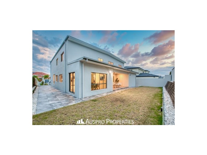 36 Hawthorn Circuit, Stretton QLD 4116