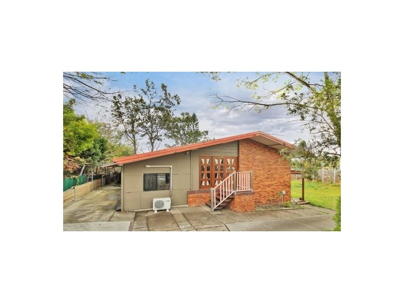 5 Warrigal Road, Runcorn QLD 4113