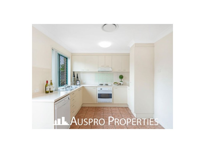 8 88 Ardargie  Street, Sunnybank QLD 4109