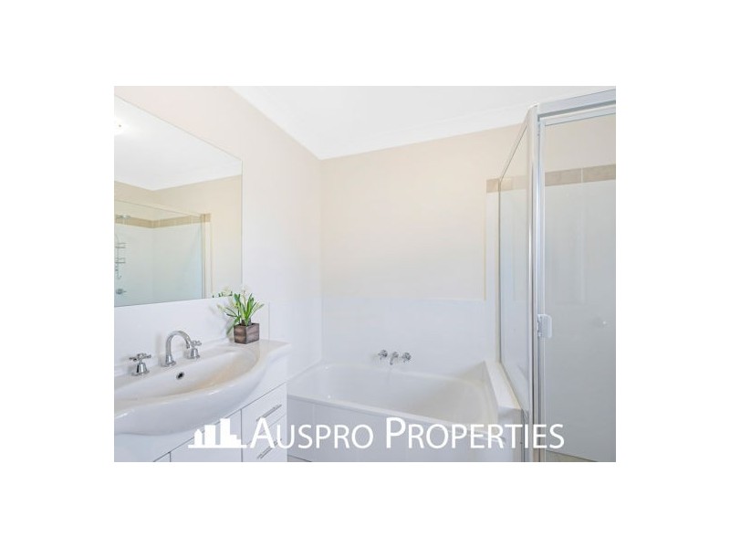 8 88 Ardargie  Street, Sunnybank QLD 4109