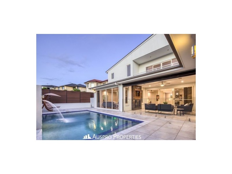 156 Hawthorn Circuit, Stretton QLD 4116