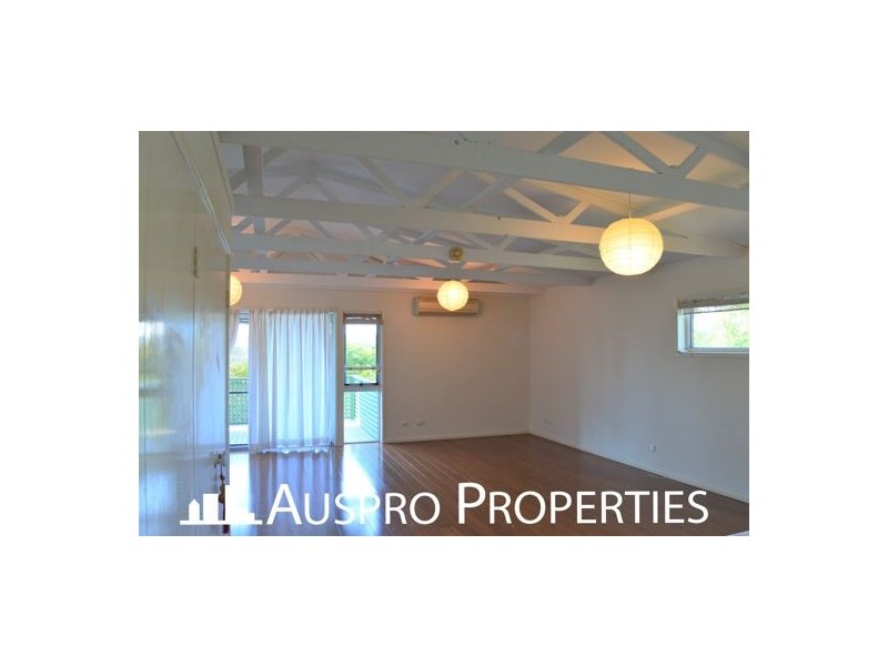 18 Firthshire Street, Mansfield QLD 4122