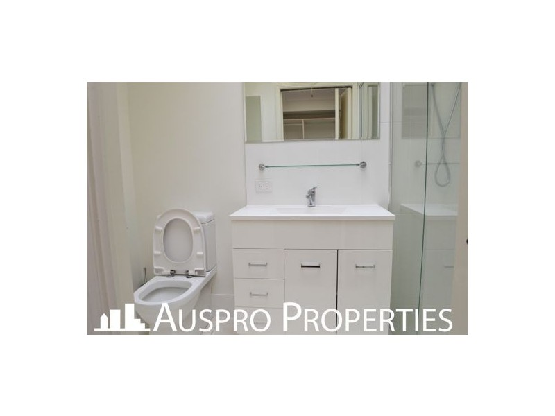 18 Firthshire Street, Mansfield QLD 4122