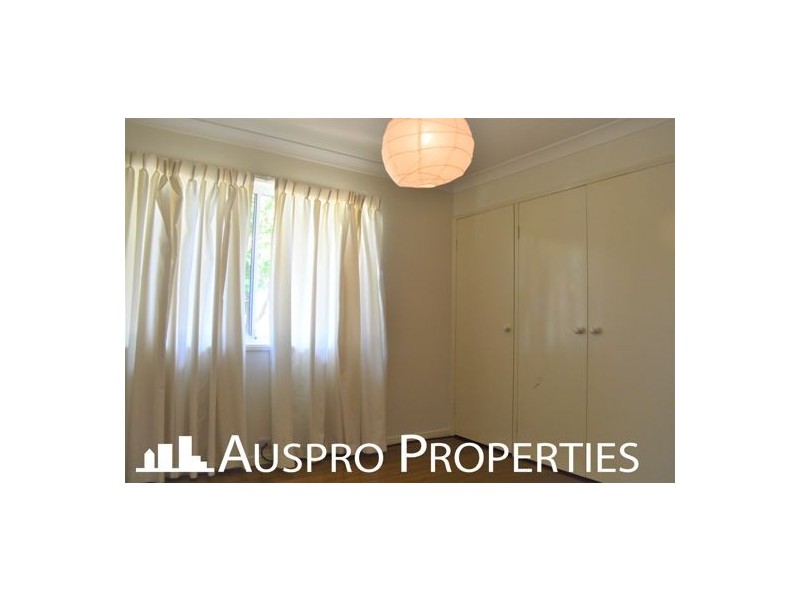 18 Firthshire Street, Mansfield QLD 4122