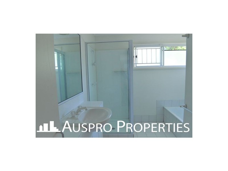 18 Firthshire Street, Mansfield QLD 4122