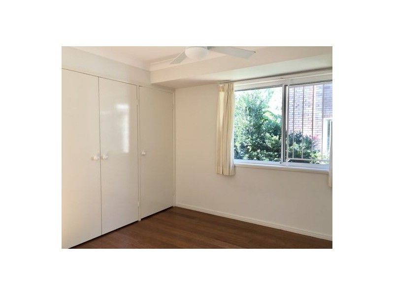 18 Firthshire Street, Mansfield QLD 4122