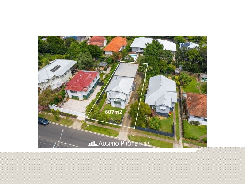 43 Holland Road, Holland Park QLD 4121