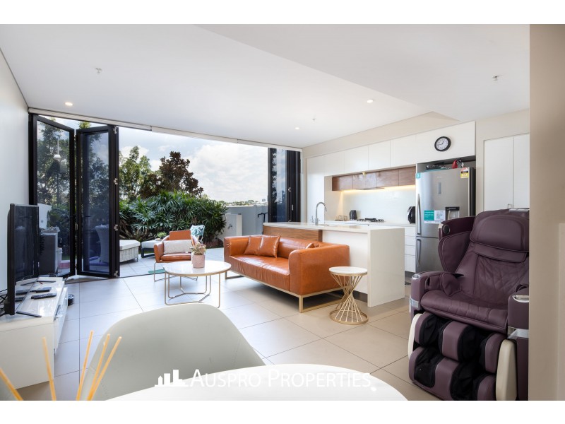 20005 37D Harbour Rd, Hamilton QLD 4007