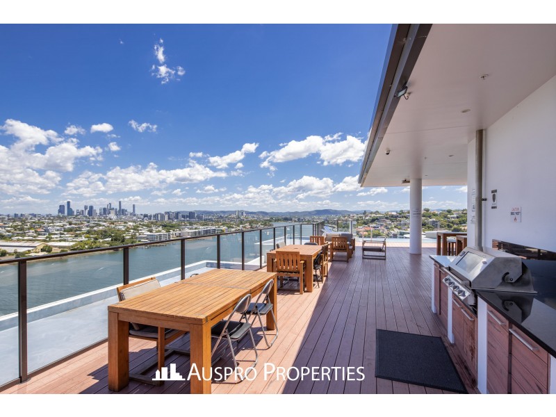 20005 37D Harbour Rd, Hamilton QLD 4007