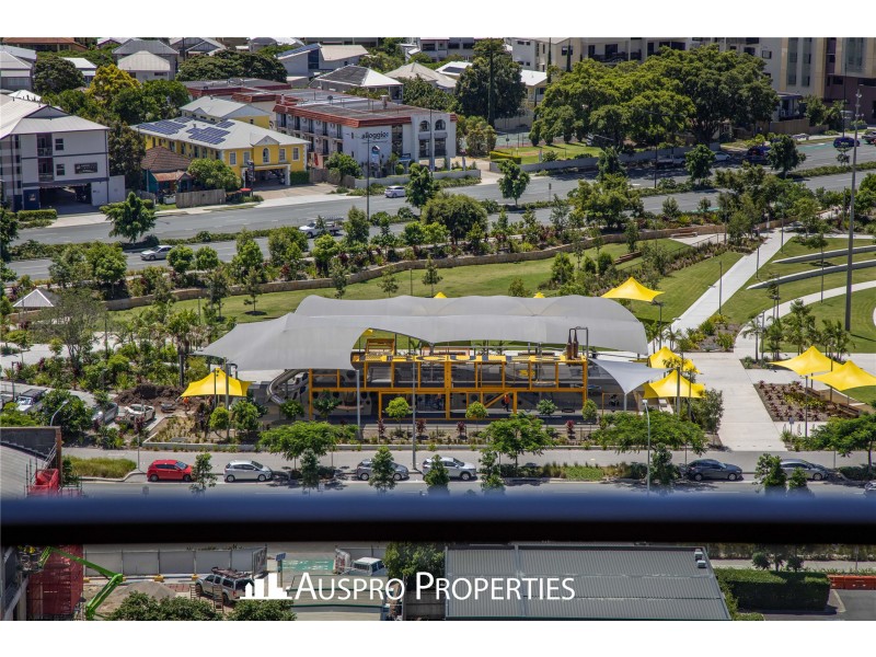 20005 37D Harbour Rd, Hamilton QLD 4007