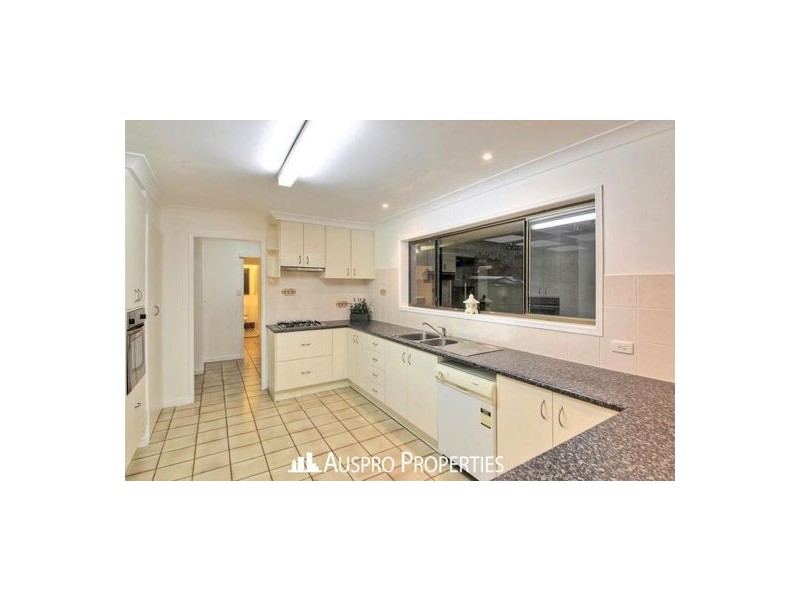 80 Underwood Rd, Eight Mile Plains QLD 4113