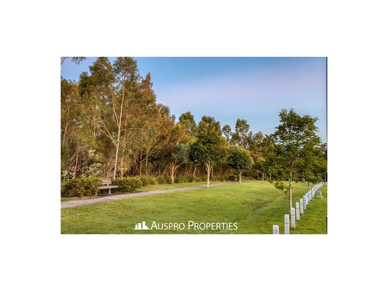 27 Peachtree Pl, Stretton QLD 4116