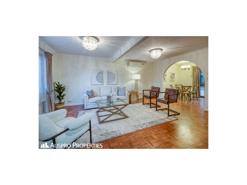 5 Lomandra Street, Robertson QLD 4109