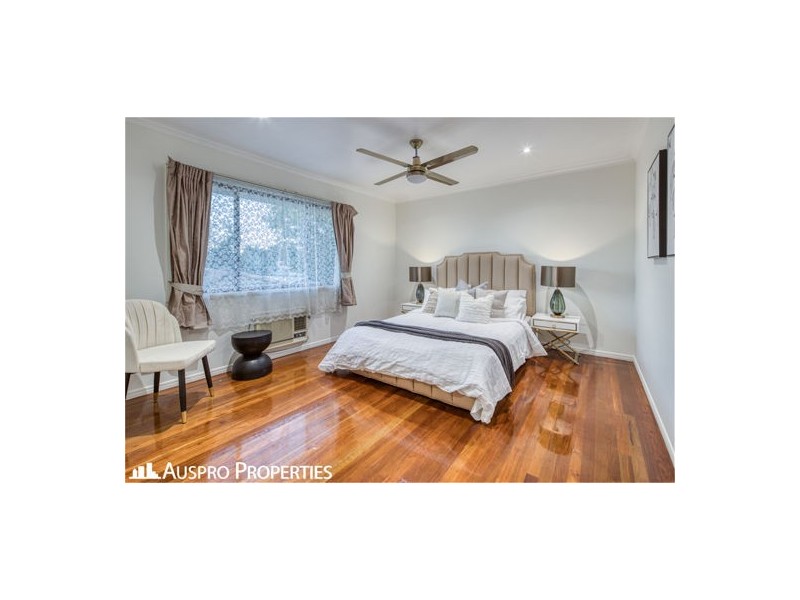 5 Lomandra Street, Robertson QLD 4109