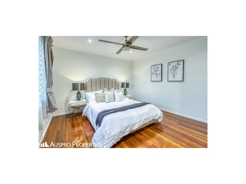 5 Lomandra Street, Robertson QLD 4109