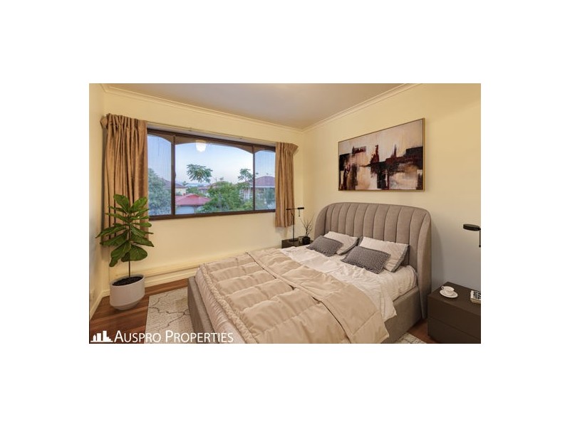 5 Lomandra Street, Robertson QLD 4109