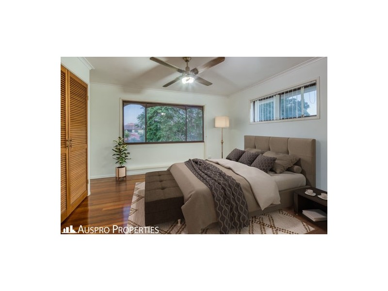 5 Lomandra Street, Robertson QLD 4109