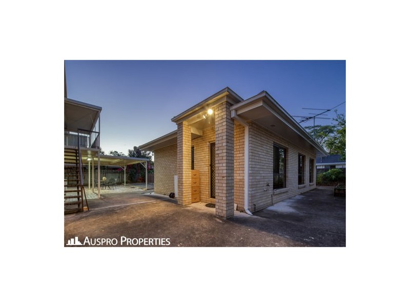 5 Lomandra Street, Robertson QLD 4109