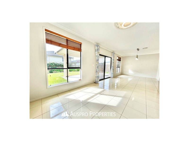 41 Kookaburra Circuit, Rochedale QLD 4123