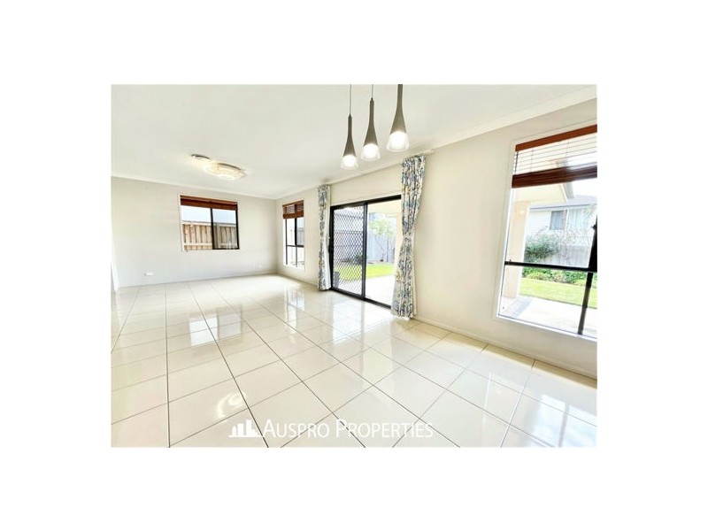 41 Kookaburra Circuit, Rochedale QLD 4123