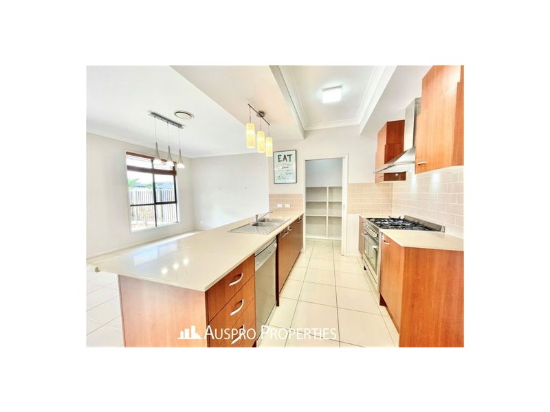 41 Kookaburra Circuit, Rochedale QLD 4123