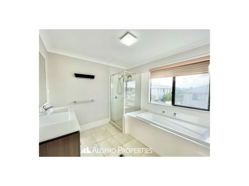 41 Kookaburra Circuit, Rochedale QLD 4123
