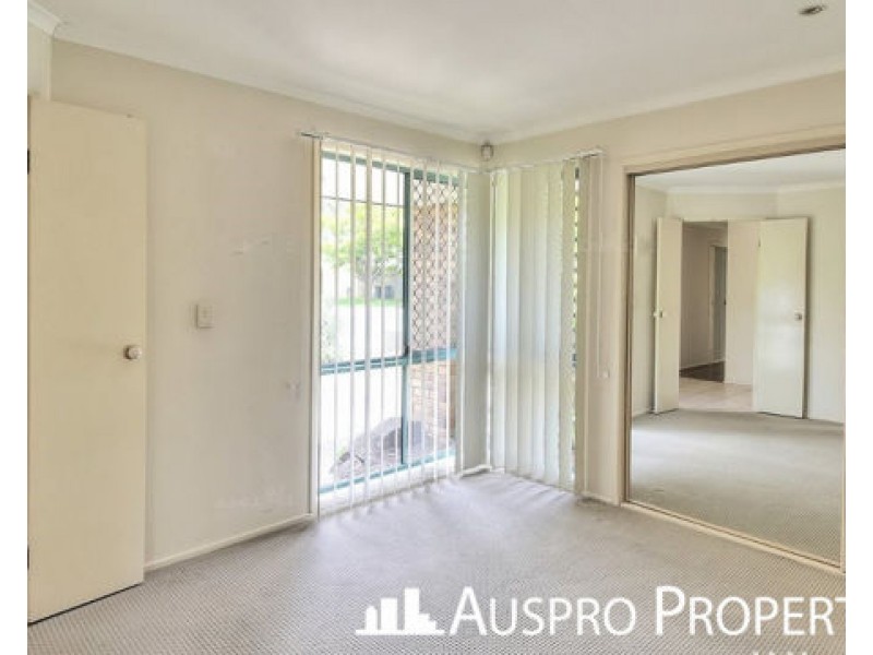 8 Benbek Circuit, Sunnybank Hills QLD 4109