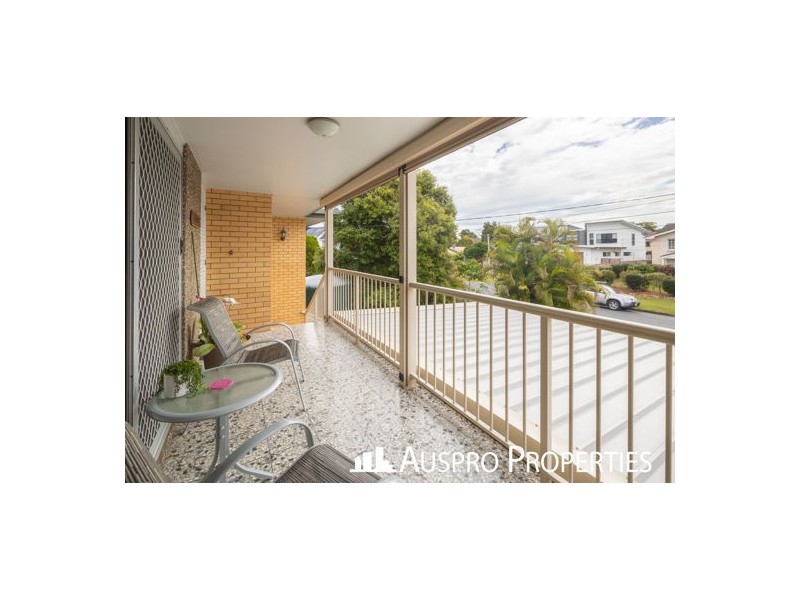30 Darlington St, Macgregor QLD 4109