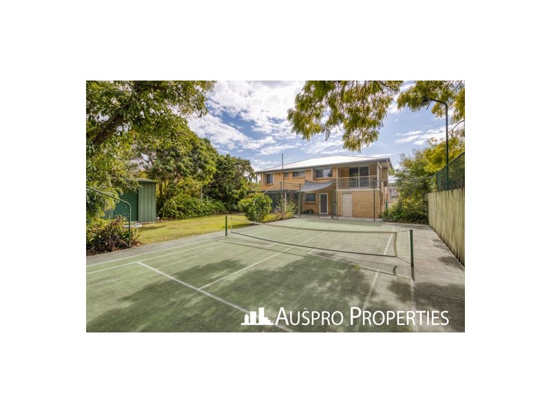 30 Darlington St, Macgregor QLD 4109