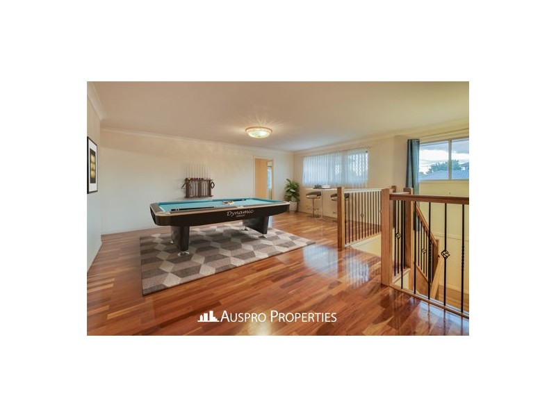 5 Paul Drive, Regents Park QLD 4118