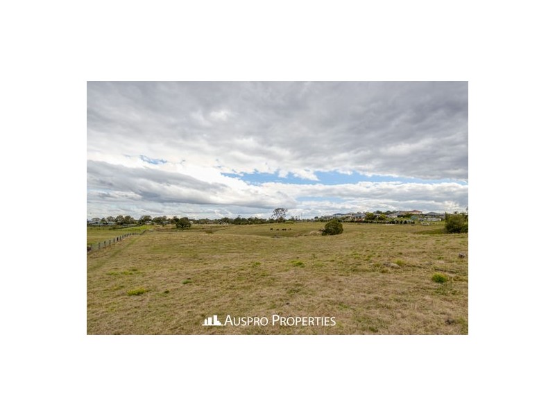 34-48 Moloney Rd, Loganlea QLD 4131