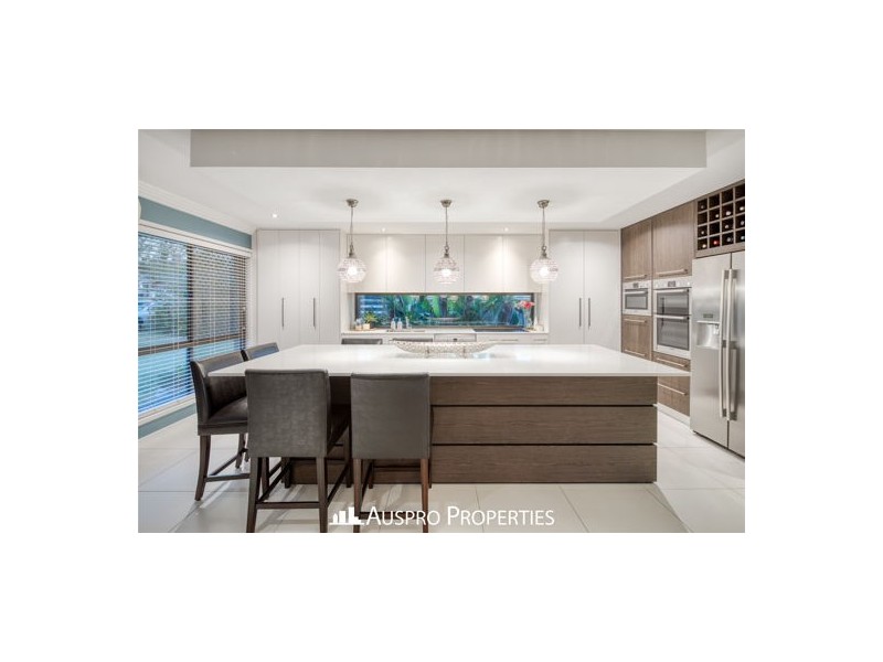 4 Thulimbah Street, Coopers Plains QLD 4108