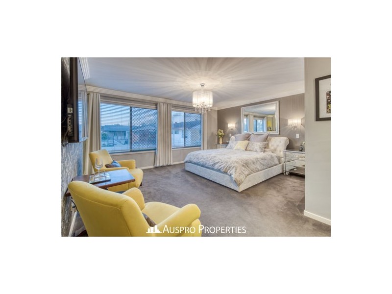 4 Thulimbah Street, Coopers Plains QLD 4108