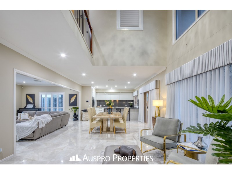 107 Hawthorn Circuit, Stretton QLD 4116