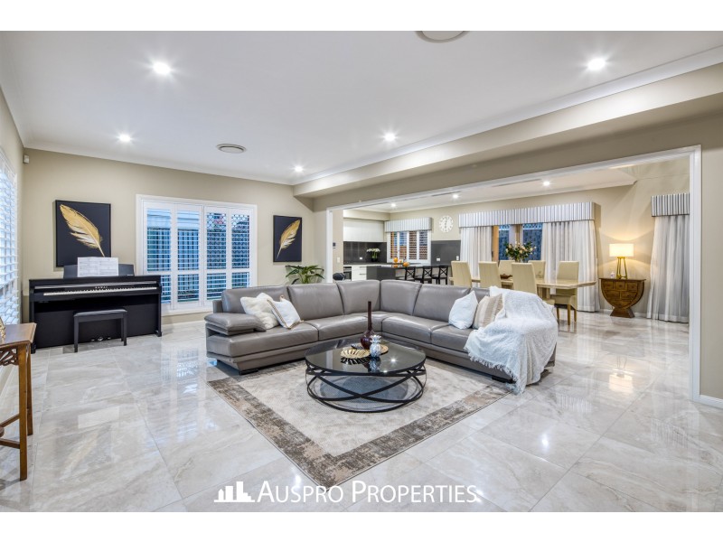 107 Hawthorn Circuit, Stretton QLD 4116