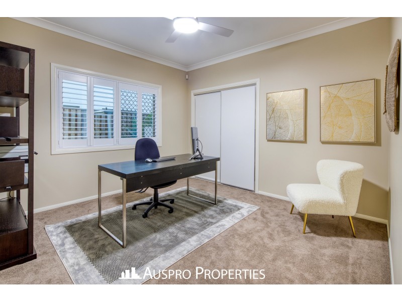 107 Hawthorn Circuit, Stretton QLD 4116
